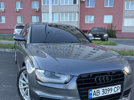 Ауді А4 2014 у Вінниці на Automoto.ua Сірий Ауді А4, об'ємом двигуна 2 л та пробігом 176 тис. км за 12999 $, фото 1 на Automoto.ua