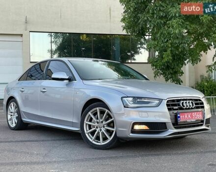 Сірий Ауді А4, об'ємом двигуна 2 л та пробігом 246 тис. км за 10900 $, фото 1 на Automoto.ua