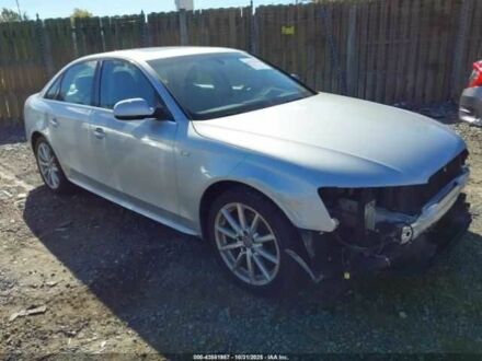 Серый Ауди А4, объемом двигателя 2 л и пробегом 68 тыс. км за 1700 $, фото 1 на Automoto.ua