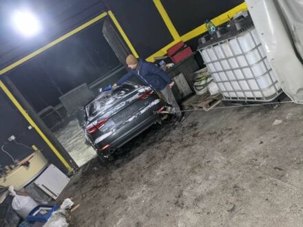 Сірий Ауді А4, об'ємом двигуна 2 л та пробігом 248 тис. км за 15000 $, фото 1 на Automoto.ua