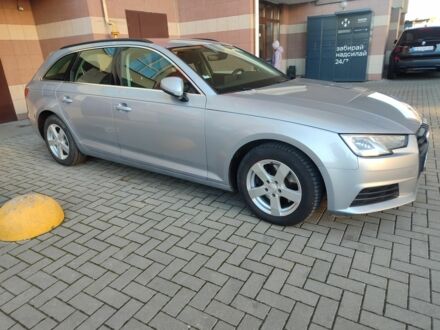 Серый Ауди А4, объемом двигателя 2 л и пробегом 300 тыс. км за 19500 $, фото 1 на Automoto.ua