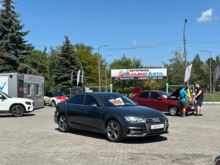 Сірий Ауді А4, об'ємом двигуна 2 л та пробігом 263 тис. км за 15500 $, фото 1 на Automoto.ua
