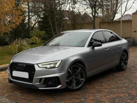 Сірий Ауді А4, об'ємом двигуна 2 л та пробігом 135 тис. км за 15000 $, фото 1 на Automoto.ua