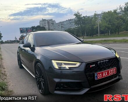 Сірий Ауді А4, об'ємом двигуна 2 л та пробігом 0 тис. км за 19000 $, фото 1 на Automoto.ua