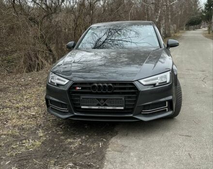 Серый Ауди А4, объемом двигателя 2 л и пробегом 273 тыс. км за 15900 $, фото 1 на Automoto.ua