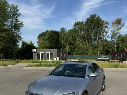 Серый Ауди А4, объемом двигателя 2 л и пробегом 130 тыс. км за 26000 $, фото 1 на Automoto.ua