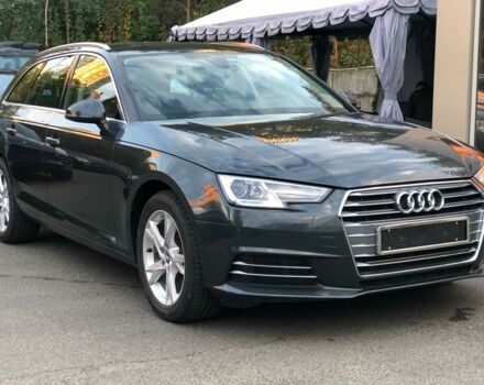 Сірий Ауді А4, об'ємом двигуна 2 л та пробігом 5 тис. км за 34800 $, фото 1 на Automoto.ua