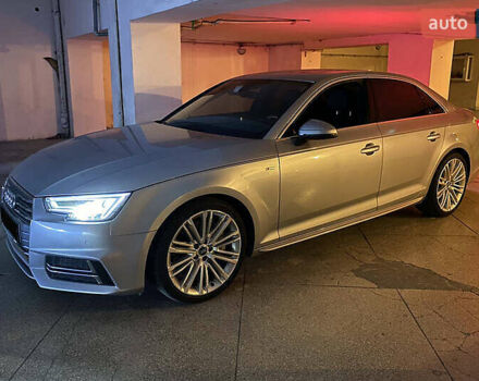 Ауді А4 2018 у Києві на Automoto.ua Сірий Ауді А4, об'ємом двигуна 1.98 л та пробігом 98 тис. км за 21000 $, фото 1 на Automoto.ua