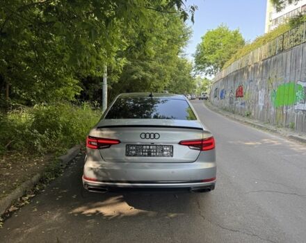 Серый Ауди А4, объемом двигателя 2 л и пробегом 97 тыс. км за 12000 $, фото 1 на Automoto.ua