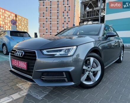 Серый Ауди А4, объемом двигателя 0 л и пробегом 121 тыс. км за 17500 $, фото 1 на Automoto.ua