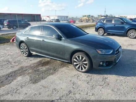 Серый Ауди А4, объемом двигателя 2 л и пробегом 32 тыс. км за 8000 $, фото 1 на Automoto.ua