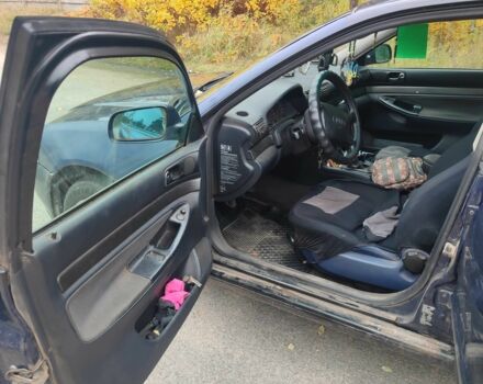 Синий Ауди А4, объемом двигателя 1.9 л и пробегом 390 тыс. км за 2000 $, фото 3 на Automoto.ua
