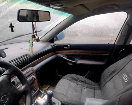 Синий Ауди А4, объемом двигателя 1.8 л и пробегом 340 тыс. км за 355 $, фото 1 на Automoto.ua