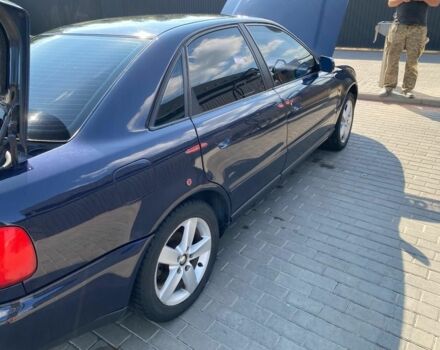 Синий Ауди А4, объемом двигателя 2 л и пробегом 288 тыс. км за 3450 $, фото 7 на Automoto.ua