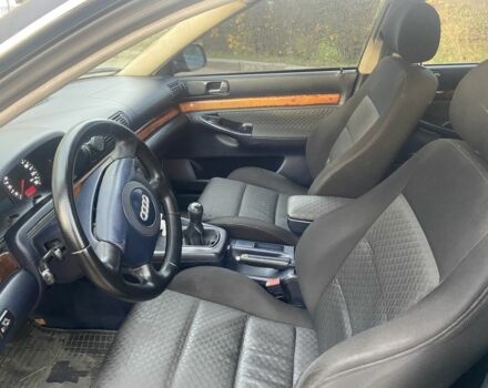 Синій Ауді А4, об'ємом двигуна 1.8 л та пробігом 404 тис. км за 3350 $, фото 5 на Automoto.ua