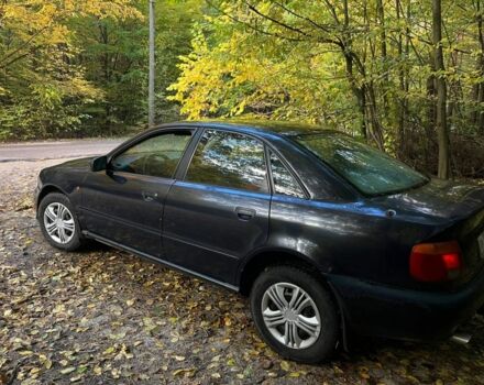 Синій Ауді А4, об'ємом двигуна 1.8 л та пробігом 410 тис. км за 1900 $, фото 5 на Automoto.ua