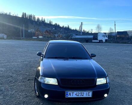 Синий Ауди А4, объемом двигателя 1.6 л и пробегом 394 тыс. км за 3350 $, фото 1 на Automoto.ua