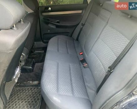 Синий Ауди А4, объемом двигателя 1.8 л и пробегом 367 тыс. км за 2400 $, фото 9 на Automoto.ua