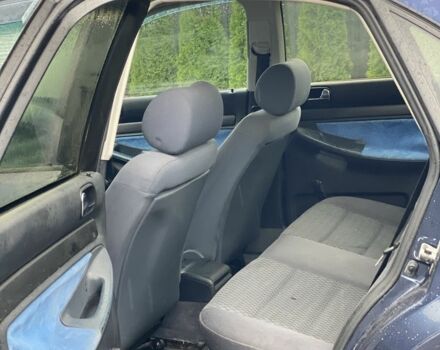 Синий Ауди А4, объемом двигателя 1.8 л и пробегом 300 тыс. км за 1350 $, фото 14 на Automoto.ua