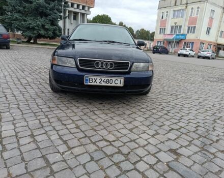 Синій Ауді А4, об'ємом двигуна 1.6 л та пробігом 350 тис. км за 2600 $, фото 1 на Automoto.ua