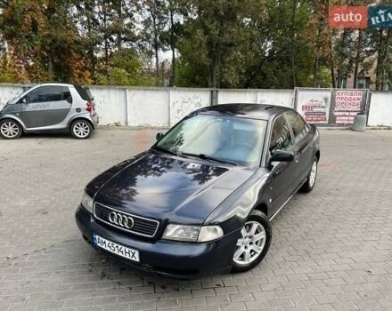 Синий Ауди А4, объемом двигателя 1.8 л и пробегом 300 тыс. км за 2750 $, фото 8 на Automoto.ua