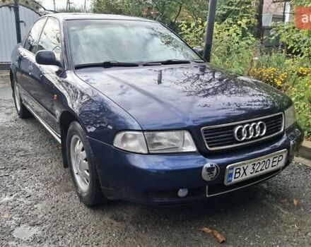 Синий Ауди А4, объемом двигателя 1.8 л и пробегом 310 тыс. км за 3300 $, фото 4 на Automoto.ua