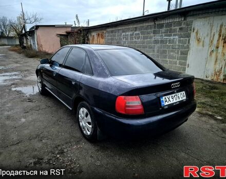 Синий Ауди А4, объемом двигателя 1.8 л и пробегом 0 тыс. км за 2600 $, фото 3 на Automoto.ua