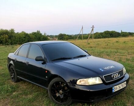 Ауди А4 1995 в Новоукраинке на Automoto.ua Синий Ауди А4, объемом двигателя 1.6 л и пробегом 266 тыс. км за 3300 $, фото 4 на Automoto.ua