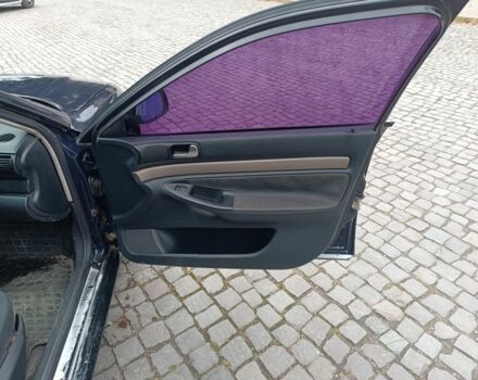 Синій Ауді А4, об'ємом двигуна 1.6 л та пробігом 350 тис. км за 2600 $, фото 5 на Automoto.ua