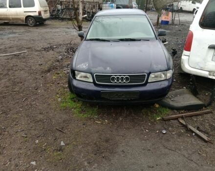 Синий Ауди А4, объемом двигателя 0 л и пробегом 250 тыс. км за 592 $, фото 6 на Automoto.ua