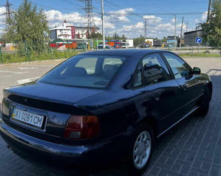 Синий Ауди А4, объемом двигателя 1.8 л и пробегом 400 тыс. км за 2700 $, фото 4 на Automoto.ua