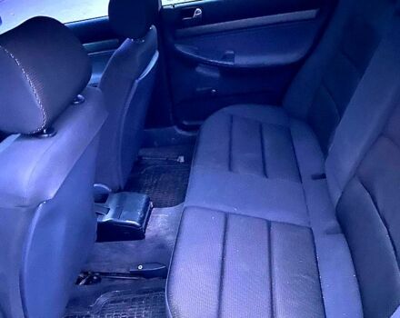 Синий Ауди А4, объемом двигателя 1.8 л и пробегом 0 тыс. км за 1500 $, фото 10 на Automoto.ua