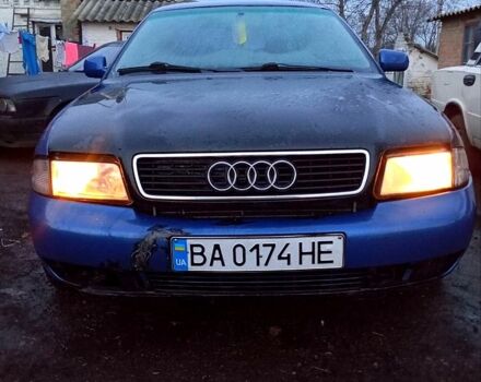Синий Ауди А4, объемом двигателя 1.8 л и пробегом 0 тыс. км за 1500 $, фото 4 на Automoto.ua