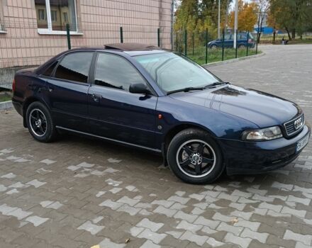 Ауді А4 1996 у Костополе на Automoto.ua Синій Ауді А4, об'ємом двигуна 1.8 л та пробігом 300 тис. км за 3300 $, фото 1 на Automoto.ua