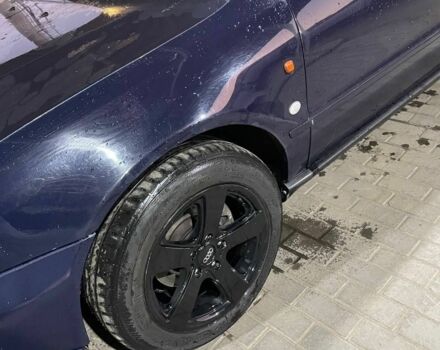 Синій Ауді А4, об'ємом двигуна 1.6 л та пробігом 510 тис. км за 3700 $, фото 5 на Automoto.ua