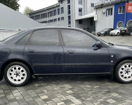 Синій Ауді А4, об'ємом двигуна 1.78 л та пробігом 429 тис. км за 3200 $, фото 4 на Automoto.ua
