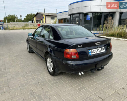 Синий Ауди А4, объемом двигателя 1.9 л и пробегом 300 тыс. км за 3500 $, фото 2 на Automoto.ua