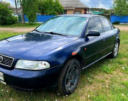 Синий Ауди А4, объемом двигателя 1.8 л и пробегом 441 тыс. км за 2900 $, фото 9 на Automoto.ua