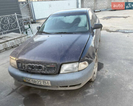 Синий Ауди А4, объемом двигателя 1.78 л и пробегом 350 тыс. км за 800 $, фото 5 на Automoto.ua