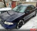 Синий Ауди А4, объемом двигателя 2.6 л и пробегом 375 тыс. км за 3700 $, фото 3 на Automoto.ua