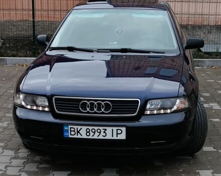 Ауді А4 1996 у Костополе на Automoto.ua Синій Ауді А4, об'ємом двигуна 1.8 л та пробігом 300 тис. км за 3300 $, фото 2 на Automoto.ua