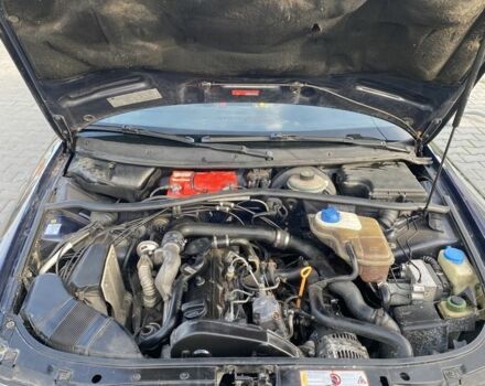 Синій Ауді А4, об'ємом двигуна 1.9 л та пробігом 280 тис. км за 1590 $, фото 5 на Automoto.ua