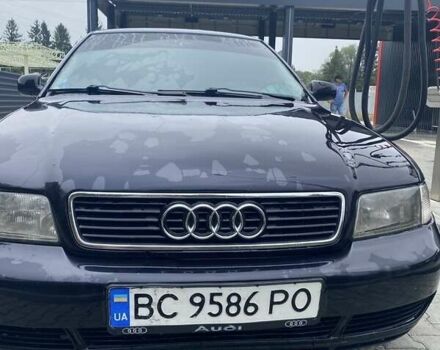 Синій Ауді А4, об'ємом двигуна 1.8 л та пробігом 295 тис. км за 3200 $, фото 7 на Automoto.ua