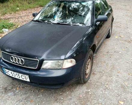 Синий Ауди А4, объемом двигателя 1.6 л и пробегом 350 тыс. км за 1850 $, фото 5 на Automoto.ua