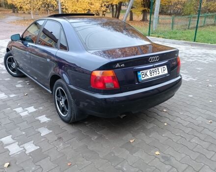 Ауді А4 1996 у Костополе на Automoto.ua Синій Ауді А4, об'ємом двигуна 1.8 л та пробігом 300 тис. км за 3300 $, фото 15 на Automoto.ua