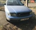 Синий Ауди А4, объемом двигателя 1.6 л и пробегом 428 тыс. км за 2500 $, фото 1 на Automoto.ua
