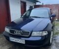 Синий Ауди А4, объемом двигателя 1.6 л и пробегом 295 тыс. км за 2800 $, фото 1 на Automoto.ua