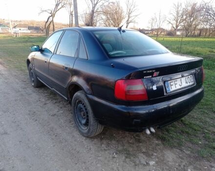 Синій Ауді А4, об'ємом двигуна 1.9 л та пробігом 388 тис. км за 1050 $, фото 3 на Automoto.ua