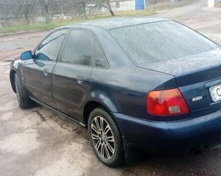 Синий Ауди А4, объемом двигателя 1.8 л и пробегом 376 тыс. км за 3400 $, фото 3 на Automoto.ua