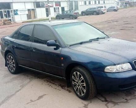 Синий Ауди А4, объемом двигателя 1.8 л и пробегом 376 тыс. км за 3400 $, фото 4 на Automoto.ua